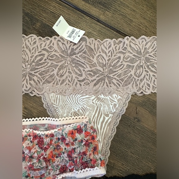 Aerie NWT - Picture 3 of 5